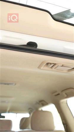 تۆیۆتا لاند کروزەر